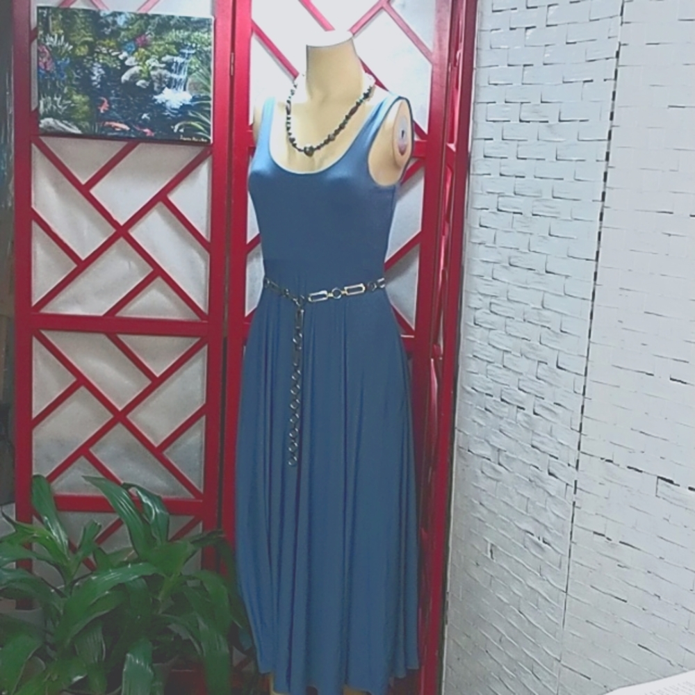 Sleeveless Summer Midi Dress